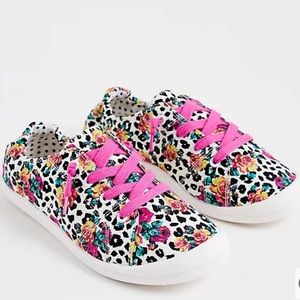 NWT Torrid Betsey Johnson Leopard Floral Sneakers